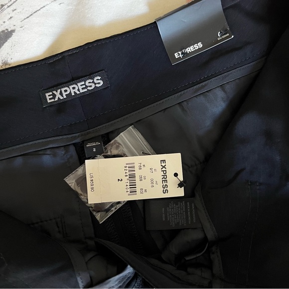 NWT, Express black silky shorts, size 2 - Picture 2 of 4